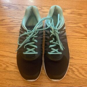 Fila size 10 cool max memory foam sneakers